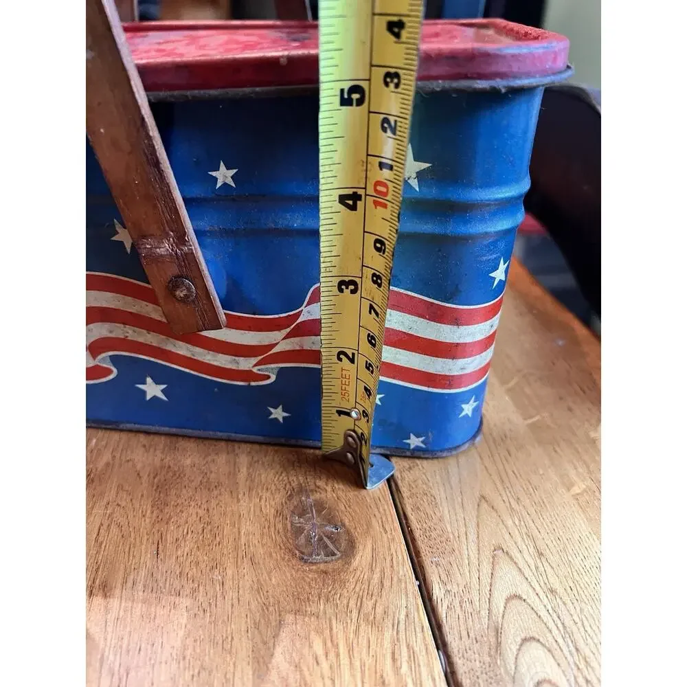 Golden Cookies 40s Metal Picnic Basket Patriotic July 4th Wood Handles Flag Vtg